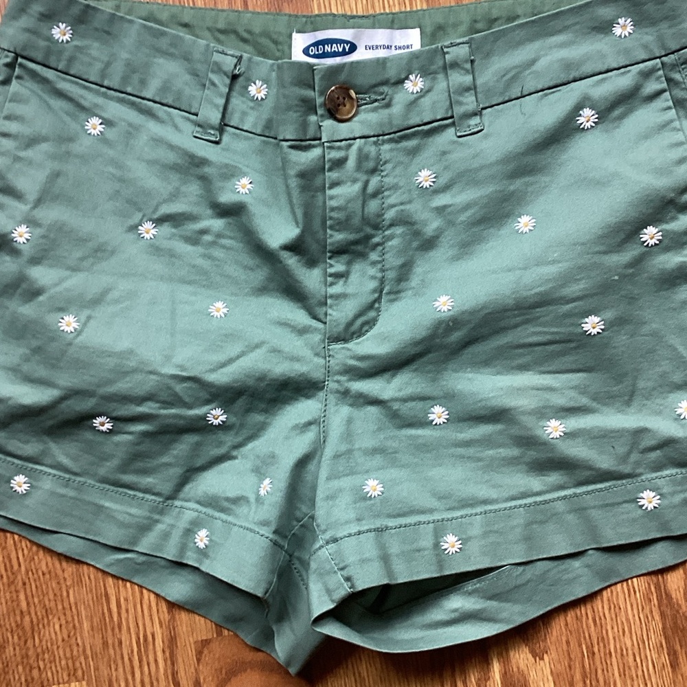 Old Navy Teal Women's Shorts with Daisy Embroidery